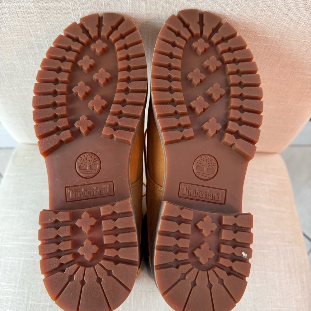 Timberland Boots - Picture 2 of 4
